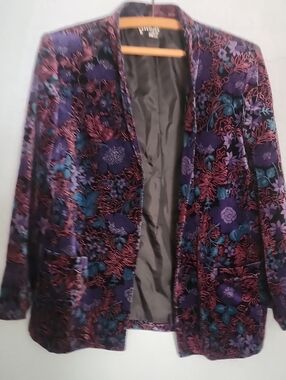 Purple Floral Velvet Open-Front Blazer